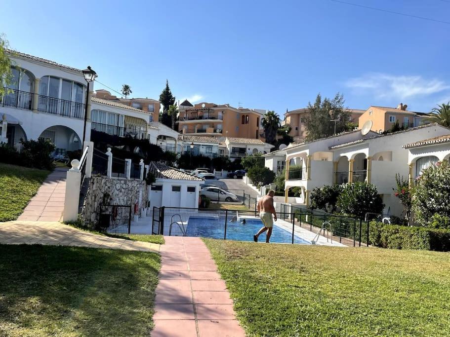 Lux 2 Kmr App Stella Blanca Met Zwembaden Airco En Zeezicht Apartment Fuengirola Exterior photo